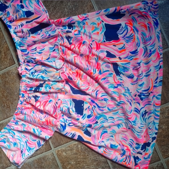 Lilly Pulitzer La Fortuna Top Size Medium Head in the Sand - Picture 2 of 5